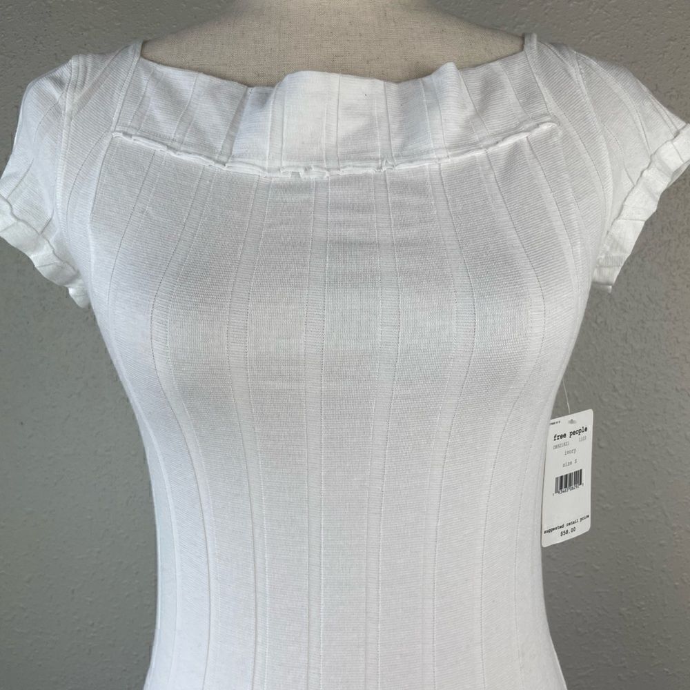 NWT We The Free White Short Sleeve Top Size S - Picture 2 of 8
